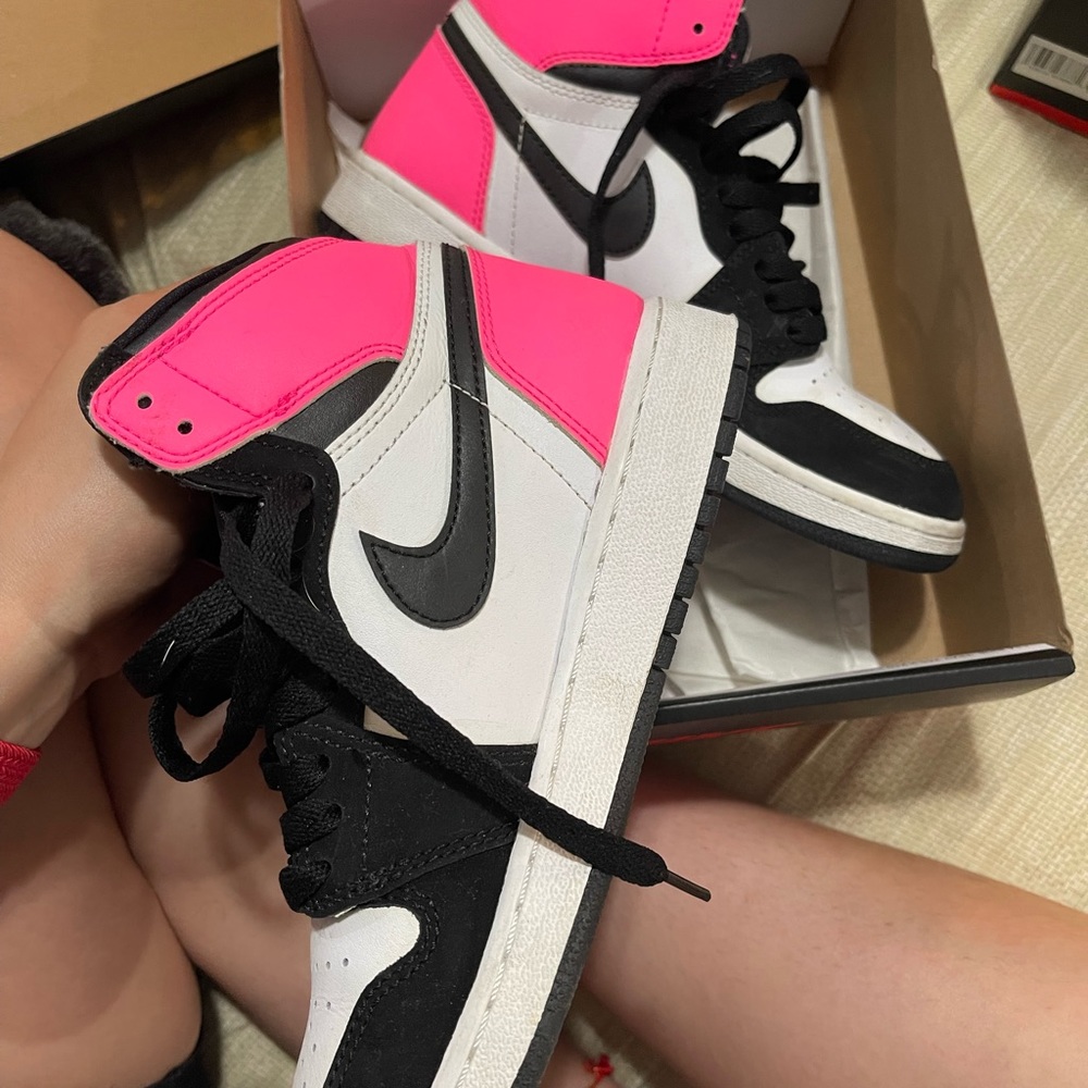 Jordan 1s Valentine’s Day